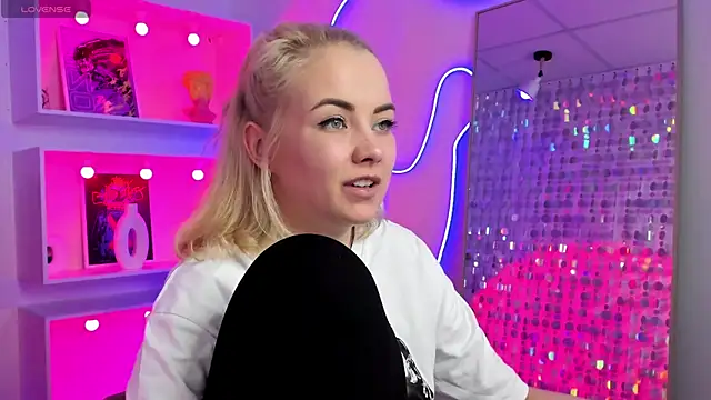 StephanieSweety Live XXX-chat