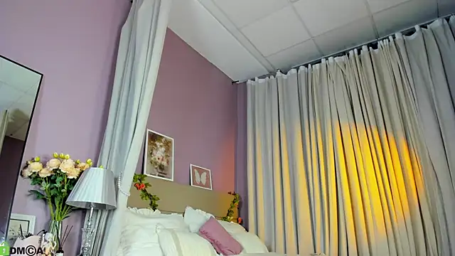 Dearly_Emily live XXX chat