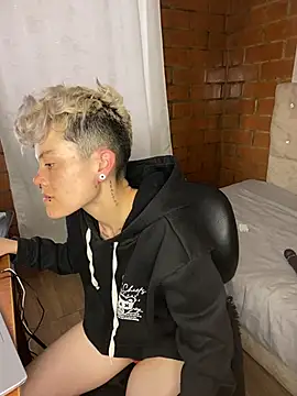 Megan-c's Live XXX Chat