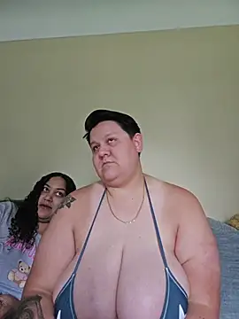 צ'אט XXX בשידור חי של DevilDahm