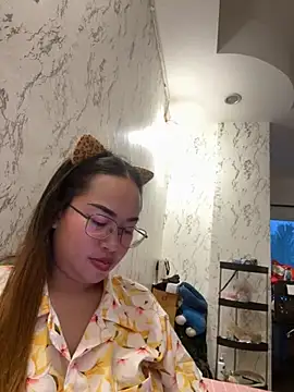 Ponthip 即時 XXX 聊天