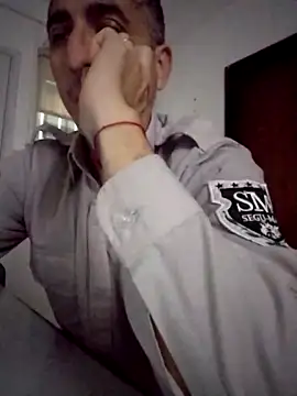 Alejandro83bsf 라이브 XXX 채팅