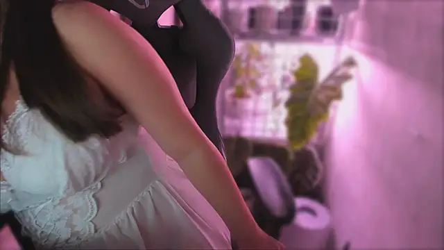 MonsteraWhite – Live XXX-chat
