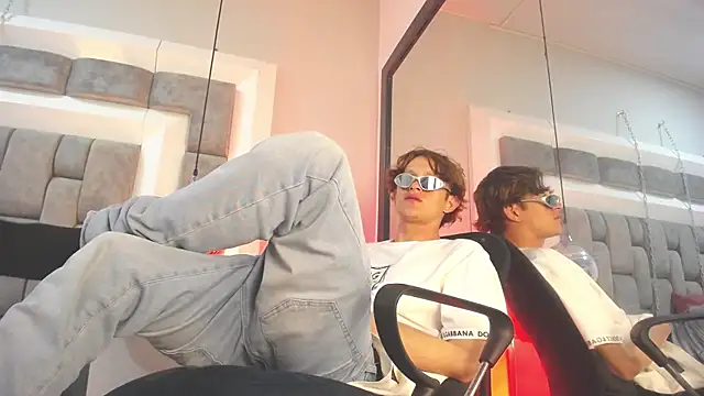 Chat XXX ao vivo de AnthonyStone_