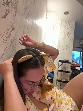 Chat +18 de Ponthip ao vivo