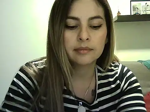 Chat XXX en directo de Valery__Rouse_