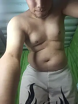 emanuel_831 লাইভ XXX চ্যাট