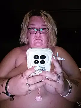 diosacurvy1984 Chat XXX in diretta