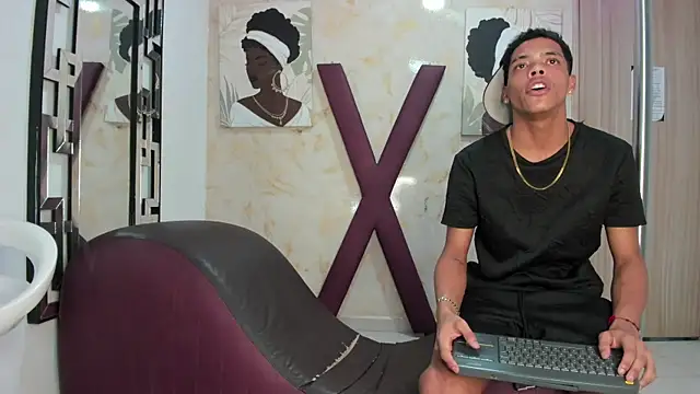 Chat XXX en directo de BLACK_AND_WHITET