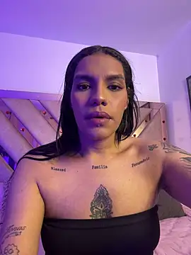 Chatroom XXX en direct de Victoria14_
