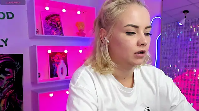 แชท XXX สดของ StephanieSweety