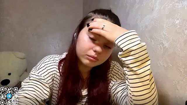 Chat +18 de EarlyDefeat ao vivo