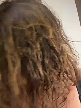צ'אט XXX בשידור חי של Novababy18