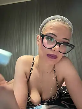 SirenLisa69's Live XXX Chat