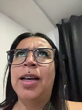 Chat +18 de Devilsweet17 ao vivo