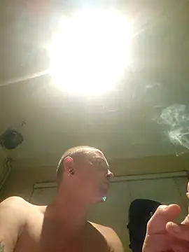 piercingpik Live XXX-chat