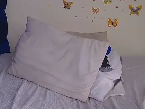 XXX chat uživo modela PinkKissess