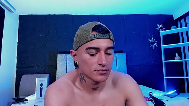 LiamDeepn Live XXX chat