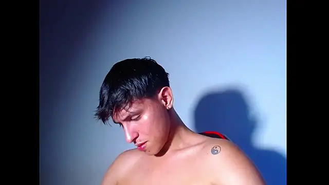 Chat XXX en directo de rowanbig