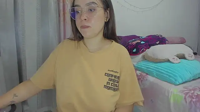 Chat XXX en directo de HARLEYNAPIER
