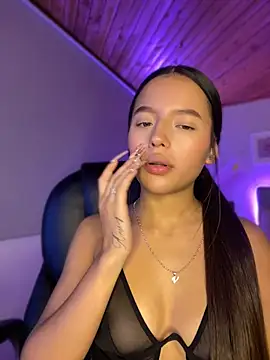 Czat XXX na żywo – Sofia18_pinkk