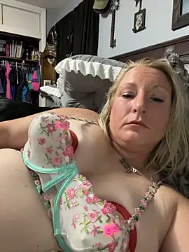 sweetkacibaby – Live XXX-chat