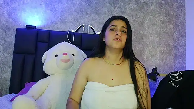 crystaldarliing Adlı Modelin Canlı XXX Sohbeti