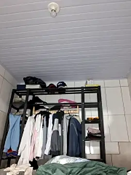XXX chat uživo modela Robsonitj90