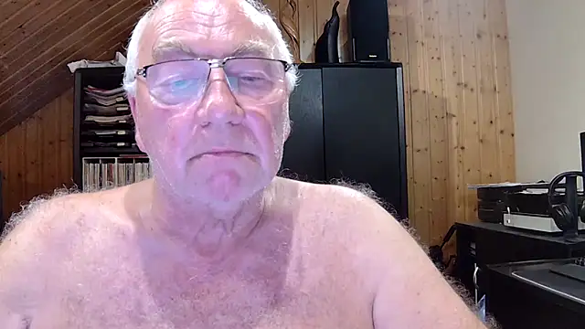 Онлайн чат XXX biggandybig