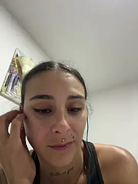 LahanaKimish Chat XXX in diretta