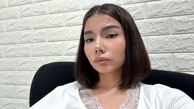 MarylnMonnier Chat XXX in diretta