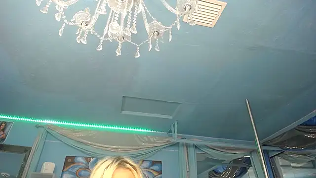 ADRIANNA_FOX Obrolan Langsung XXX