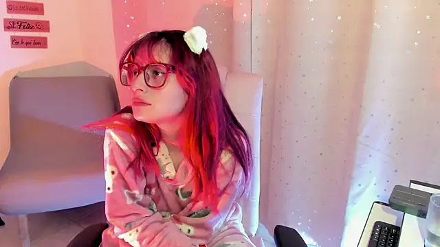 Chatroom XXX en direct de RedMeloddy