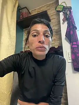 دردشة ImCrazzy الجنسية المباشرة