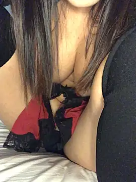 Chat XXX ao vivo de Aditaloveromulina