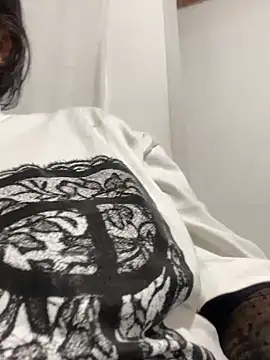 Kataliina Adlı Modelin Canlı XXX Sohbeti