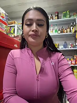 Sara_fun élő XXX-chatje