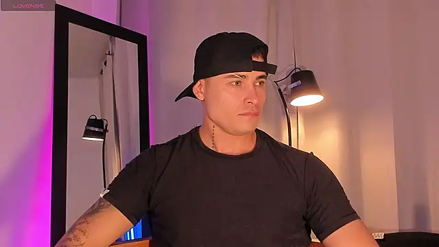 Chatroom XXX en direct de connorsmiith
