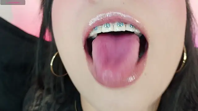 mia_roux1 – Live XXX-chat