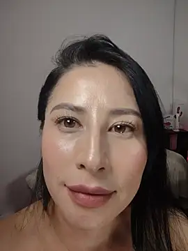 Chat XXX en directo de Emma_Hotkiss