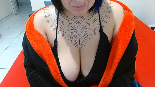 vaholiver Adlı Modelin Canlı XXX Sohbeti