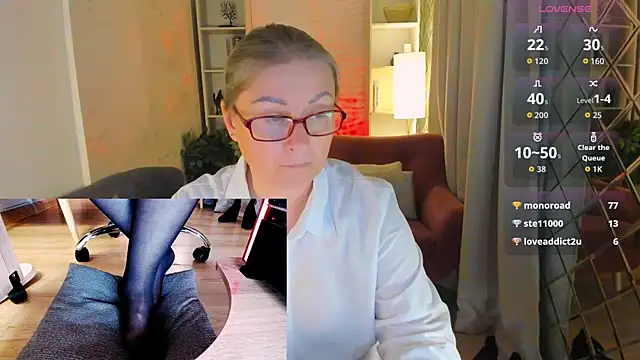 Czat XXX na żywo – Alexandra_Kind