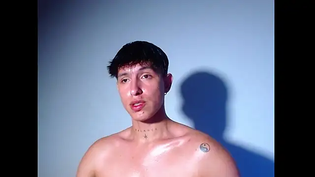 rowanbig Chat XXX live