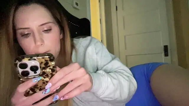 sexylilly69 live XXX chat