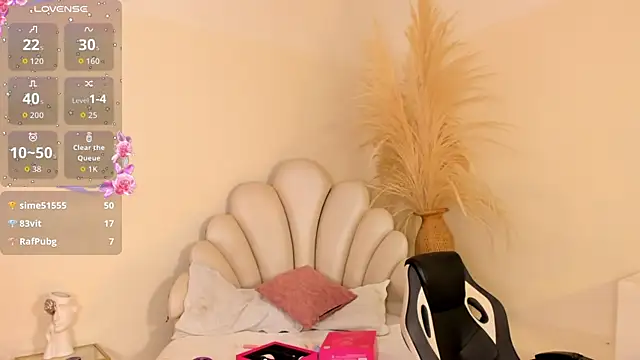 SelenaRogers Adlı Modelin Canlı XXX Sohbeti