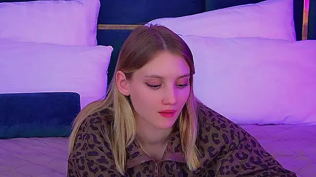 StacyEvances' Live XXX Chat