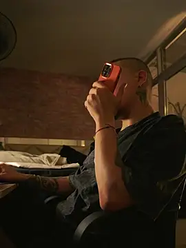 XXX chat uživo modela AlphaMasterXxx