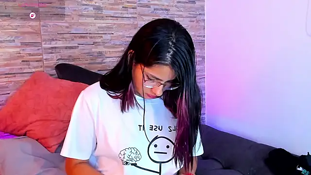 Chat +18 de nath_redrex ao vivo