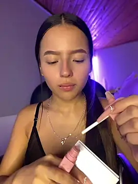 Sofia18_pinkkのライブXXXチャット