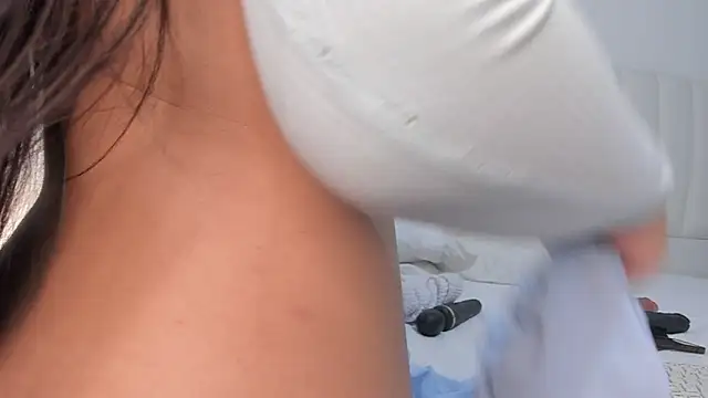 Hannahx__ – Naživo XXX chat